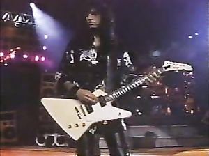 Концертный клип рок группы Kiss на песню Take It Off (версия без цензуры)