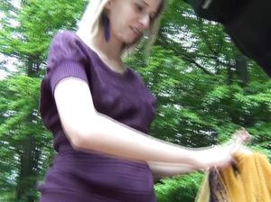 Парень вывез девчонку на природу и вдул ей