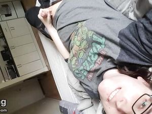 Любительское видео - транс девушка дрочит свой член