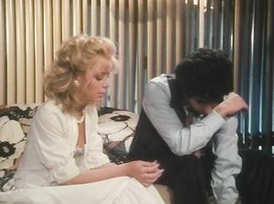 Ретро инцест: похотливая нимфетка шпилится с папой и братом