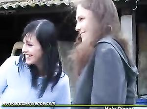 Грубый мужик раздел молоденьких девок и стал над ними издеваться