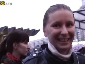 Желание развеять скуку привело к случайному сексу