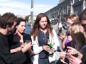 Посмотри чем заканчивается безобидная игра в бутылочку