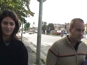 Идеальная задница рвет анал на пляже, чтобы угодить пикаперам