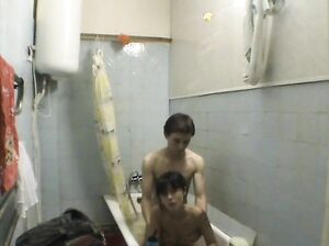 Квартирантка не смогла спокойно помыться