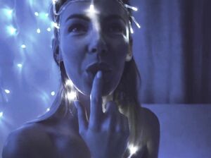 Новогоднее настроение создается сексом, а не елкой