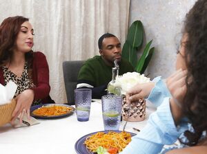 Межрасовая заинтересованность