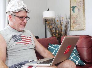 Социальная помощь старикам в сексуальном эквиваленте