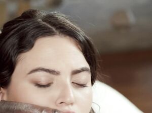 А ты и дальше залипай в мобилу