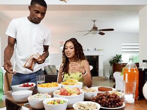 Вместо плотного обеда порция толстого члена