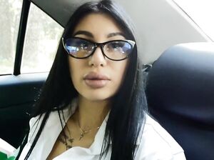 Понять начальницу с одной палки