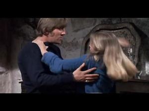 Жаркая сцена секса с избиением супруги