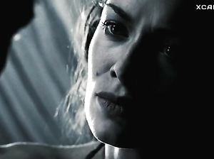 300 спартанцев секс сцена с голой Царицей Горго (Лена Хиди)