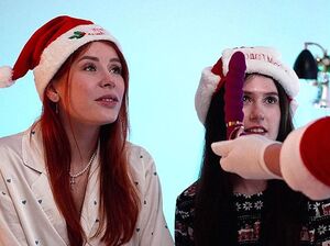 Дедушка Мороз не только подарки принёс