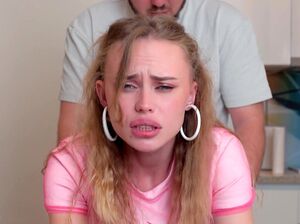 Трусы в чашке - это знак