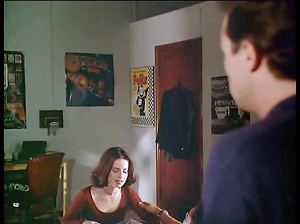 Эротическая сцена с Холли Мэри Комбс из фильма Причина верить