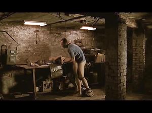 Куколка Мэгги Джилленхолл трахается с партнером в фильме «Малышка Шерри»