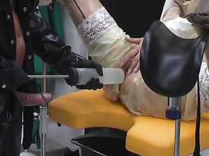 Игры с водой в латексе