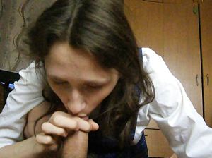 Первый минет для школьницы