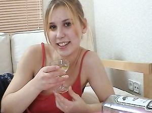 Русскую телочку прикатывают на хороший секс