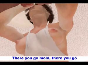 Глубокий минет от очаровательной малышки