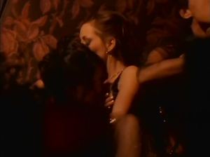 Нежные ласки красивых лесбиянок