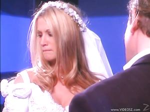 Жених умело вылизал писечку невесте