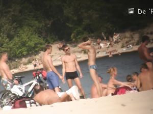Скрытая камера на нудистском пляже снимает и толстых, и тонких