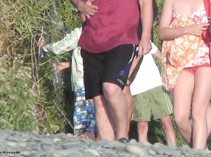 Скрытой камерой снимают нереально сексапильную самку