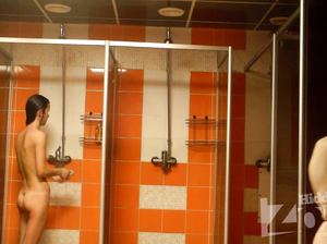 Худенькая девушка стала звездой скрытых видеосъемок