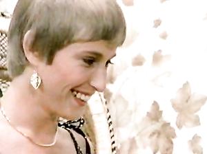 Взяла сразу два члена в рот