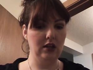 Толстая администраторша гостиницы трахается с посетителем