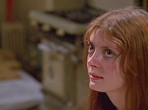 Юная проказница  разделась и залезла в ванну к своему парню