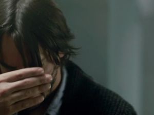 Две сексуальные сучки соблазняют Киану Ривза