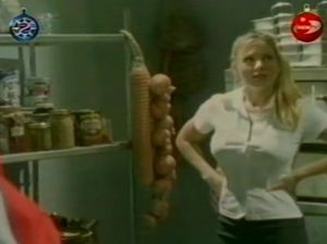 Похотливые продавщицы трахнули в подсобке нового рабочего