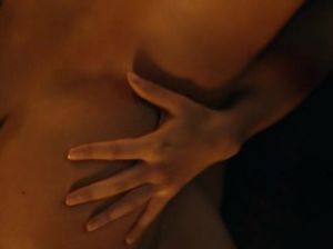 Император смотрит как раб трахает рабыню