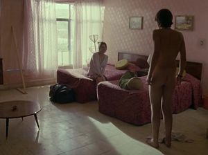 Опытная женщина отсосала у подростка