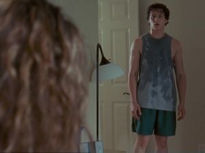 Блондинка встречает парня голой и на четвереньках