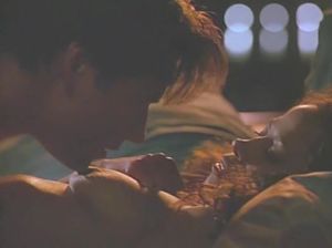 Малышка кончает во время секса с партнером