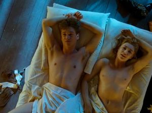 Гламурная Оксана Акиньшина наконец отдалась своему ухажеру