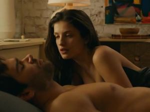 Голая Анна Чиповская трахается с мужиком