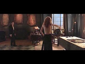 Рыжая сучка соблазняет своего брата