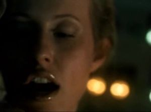 Пара пытается заняться сексом в невесомости