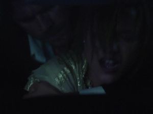 Жесткий трах на заднем сидении автомобиля