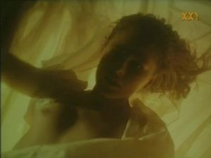 Паук-мутант совокупляется с девушкой