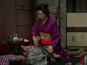 Муж обманывает свою жену изменяя со шлюхой