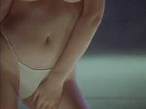 Подружки сильно завелись от танца стриптизерши