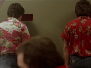 Смотрит эротический танец красотки за деньги