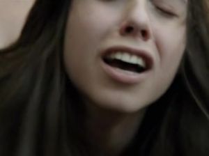 Мужчина грубо оттрахал красивую девушку в задницу