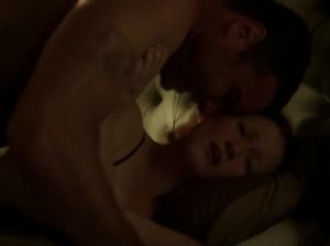 Проснулся и грубо отодрал свою жену